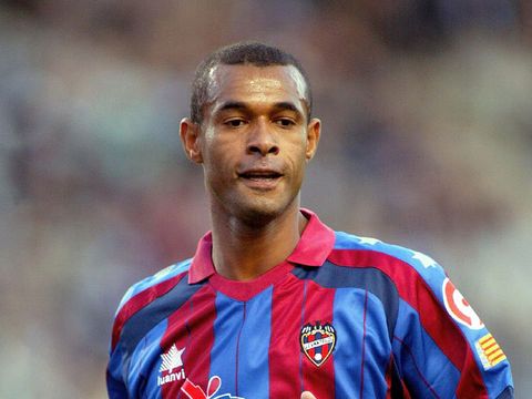 Image of Ze Maria: U-turn