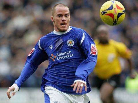 Image of Hume: Boosted Barnsley attack