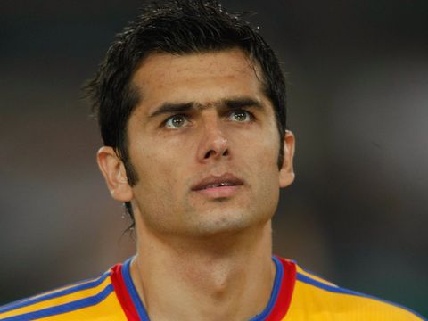 Image of Dica: On his way home