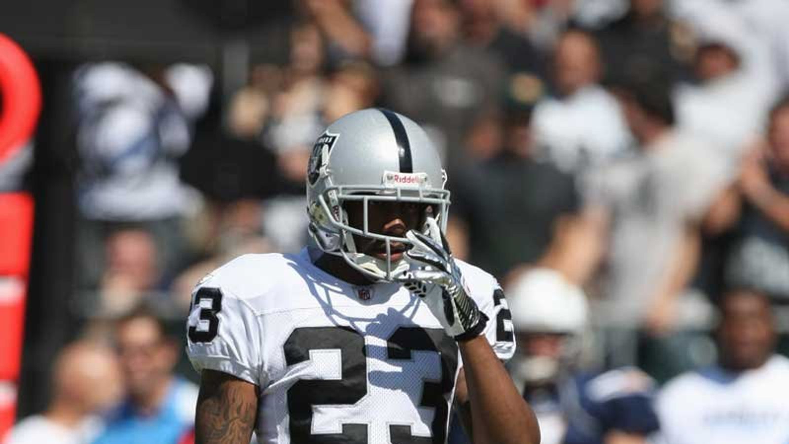 Raiders cut losses with Hall | NFL News | Sky Sports