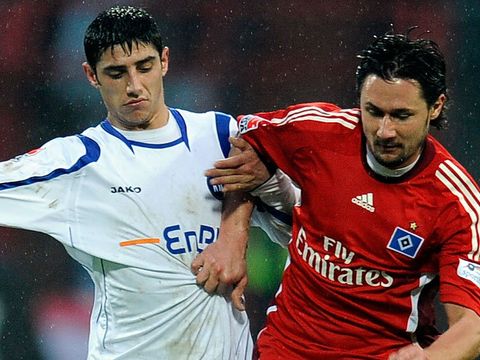 Image of Albert Streit (R): Now a free agent after Schalke contract was ended