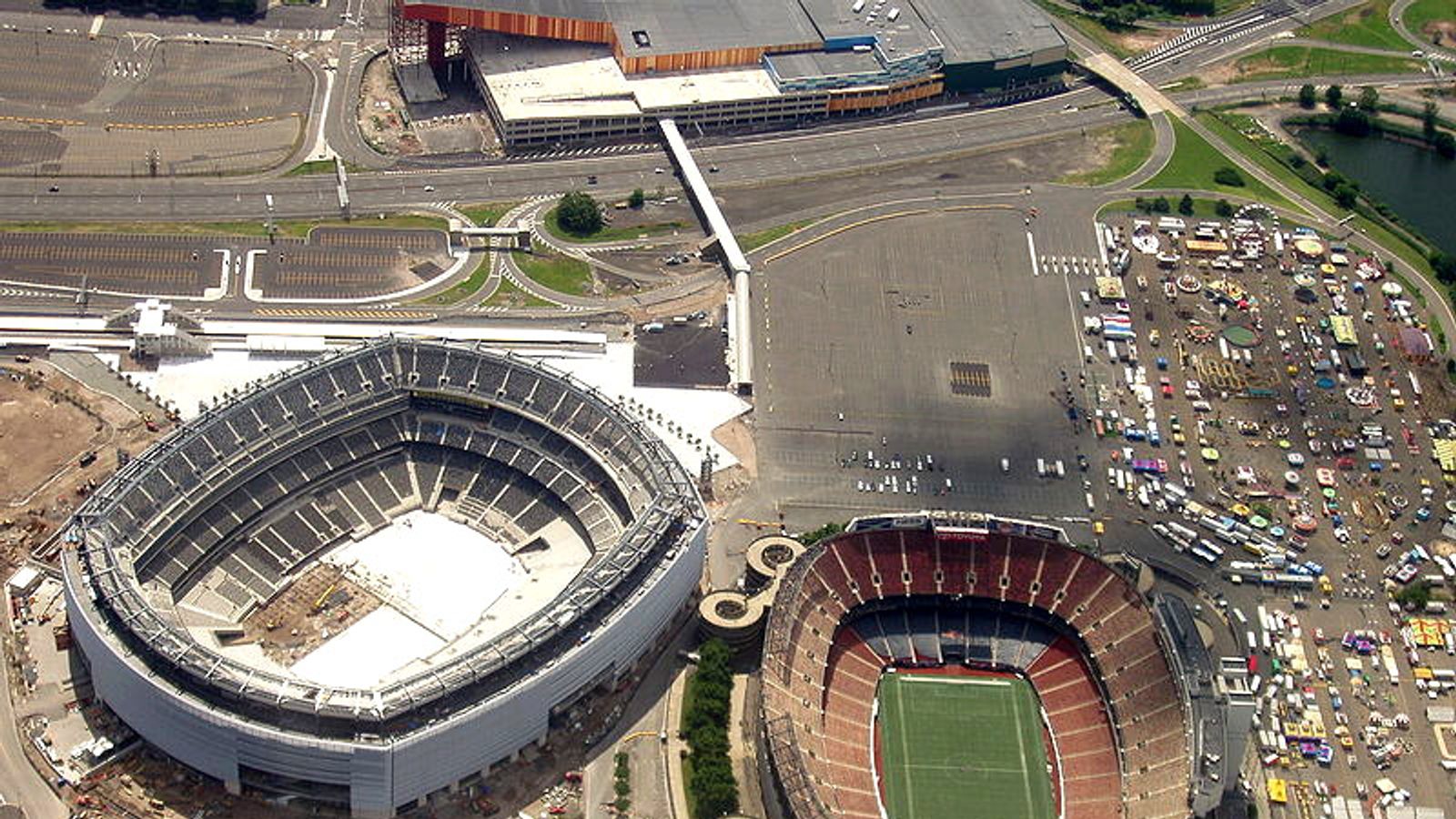 Coin flip has Giants opening new stadium, a day before Jets - Newsday