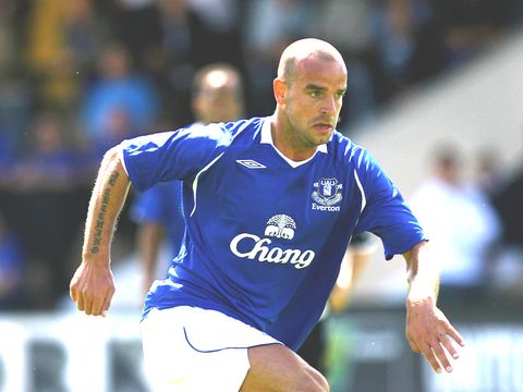 Image of Van der Meyde: Retiring