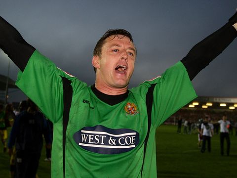 Image of Roberts: Offered new contract