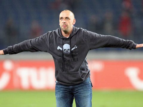 Image of Stanislawski: Hoffenheim coach will have to contend with two fresh injuries to his squad