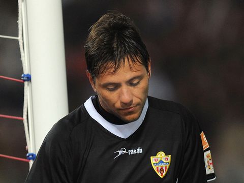 Image of Alves: Has left Almeria to remain in La Liga