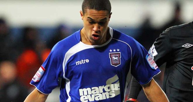 Brown: Signs for Rotherham