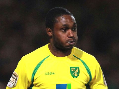 Image of Anthony McNamee: Signs short-term deal with Shots