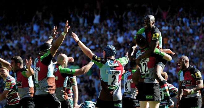 Under intense pressure near their own try-line at the end of the match, Harlequins held on to beat Leicester Tigers