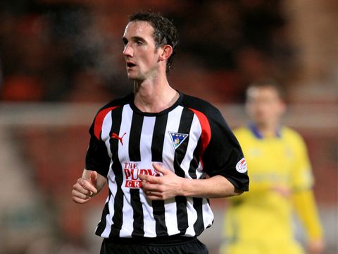 Image of Mark Kerr: Midfielder has joined Dundee on a free transfer