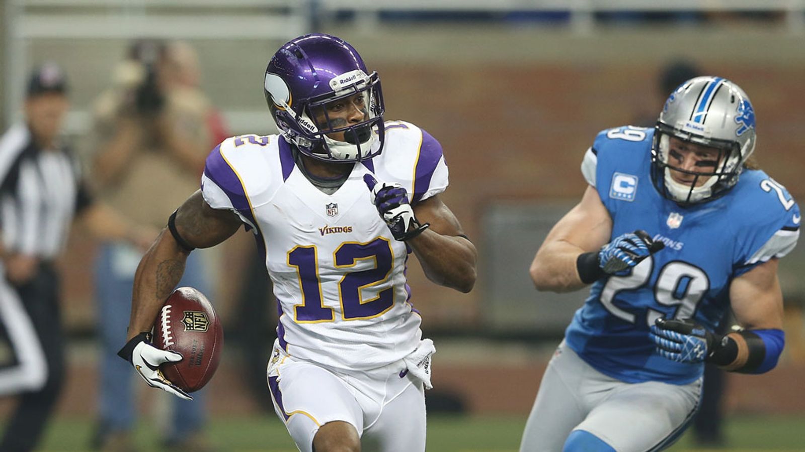 Minnesota Vikings first round draft pick wide receiver Percy Harvin during  NFL football training camp Sunday, Aug. 2, 2009 in Mankato, Minn., after it  was announced he had signed a contract. (AP