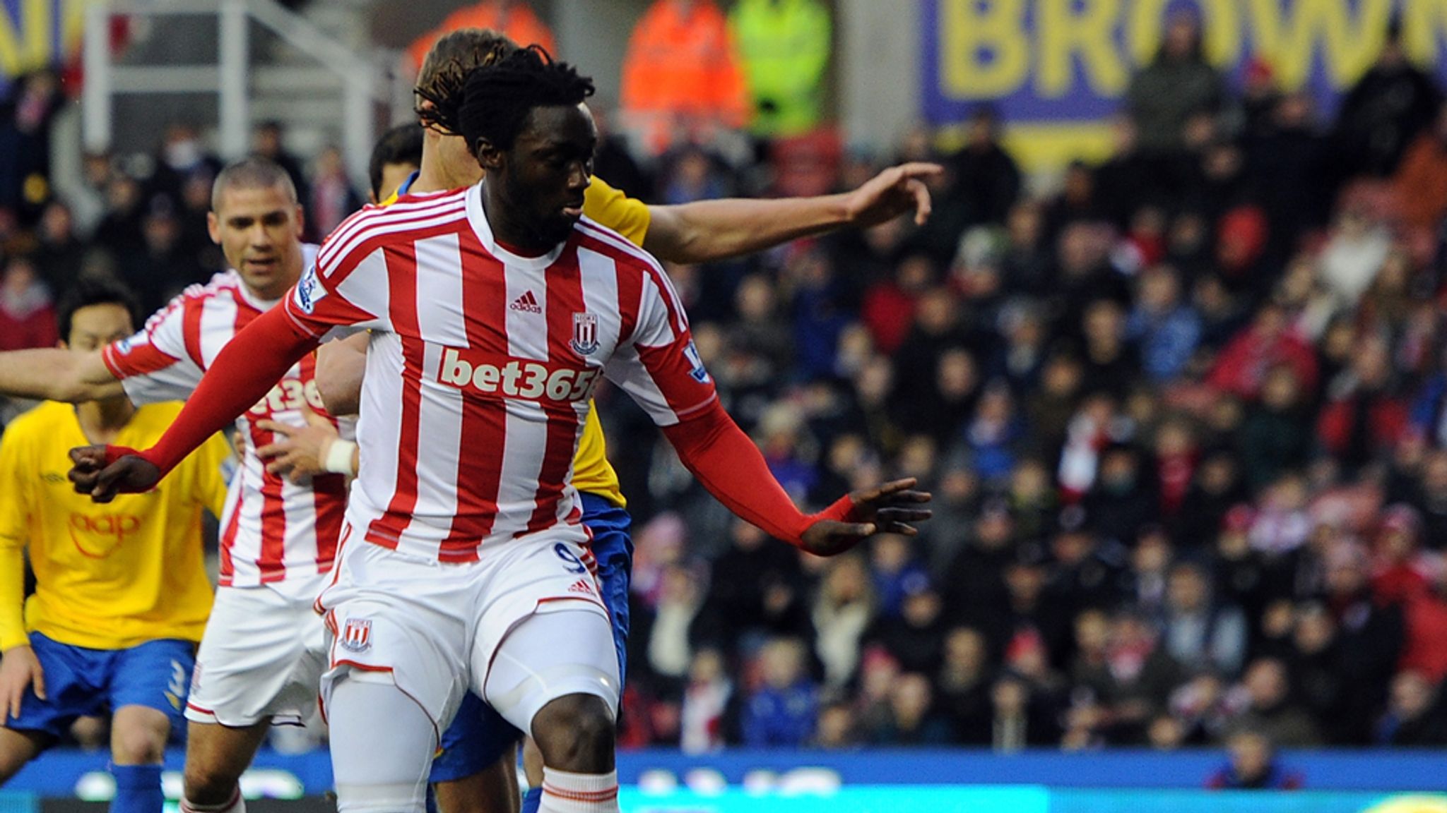 Tony Pulis Has Admitted That Striker Kenwyne Jones May Be Leaving Stoke City Football News Sky Sports