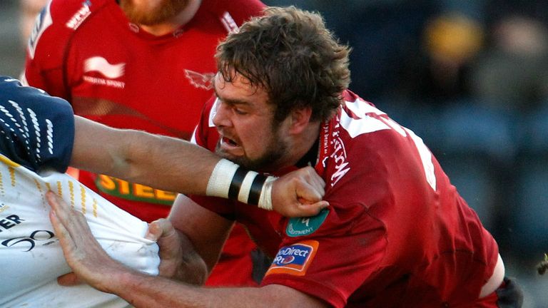 Johan Snyman: crossed for Scarlets