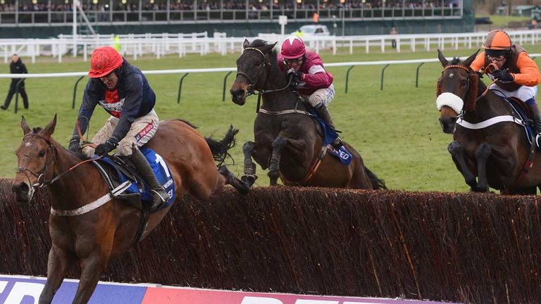 Sir Des Champs and Long Run give vain pursuit