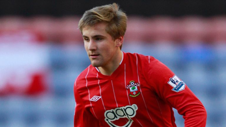 Southampton defender Luke Shaw signs a new five-year deal ...