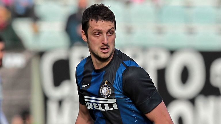 Transfer news: Zdravko Kuzmanovic would welcome Nemanja Vidic at Inter ...