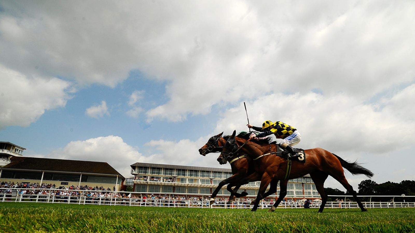 A provisional Lingfield card has been programmed for Sunday Racing