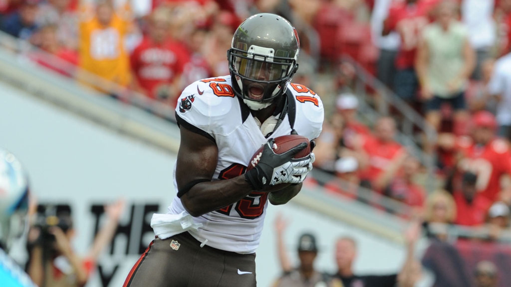 2013 NFL Free Agency: Mike Williams, Buccaneers push back contract