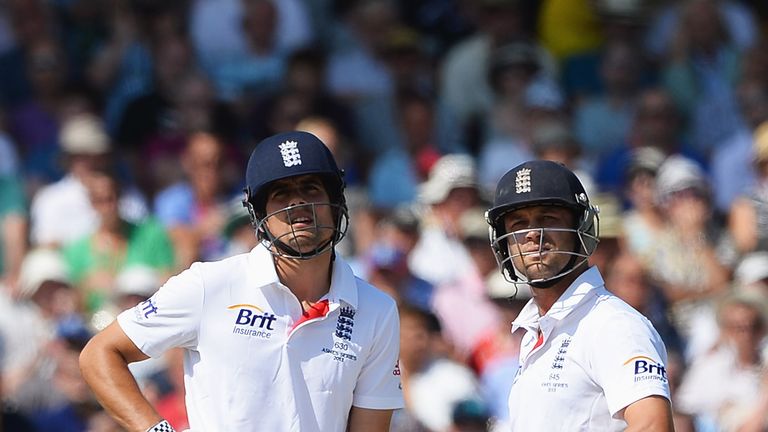 Jonathan Trott (R): Was at the centre of a controversial DRS decision