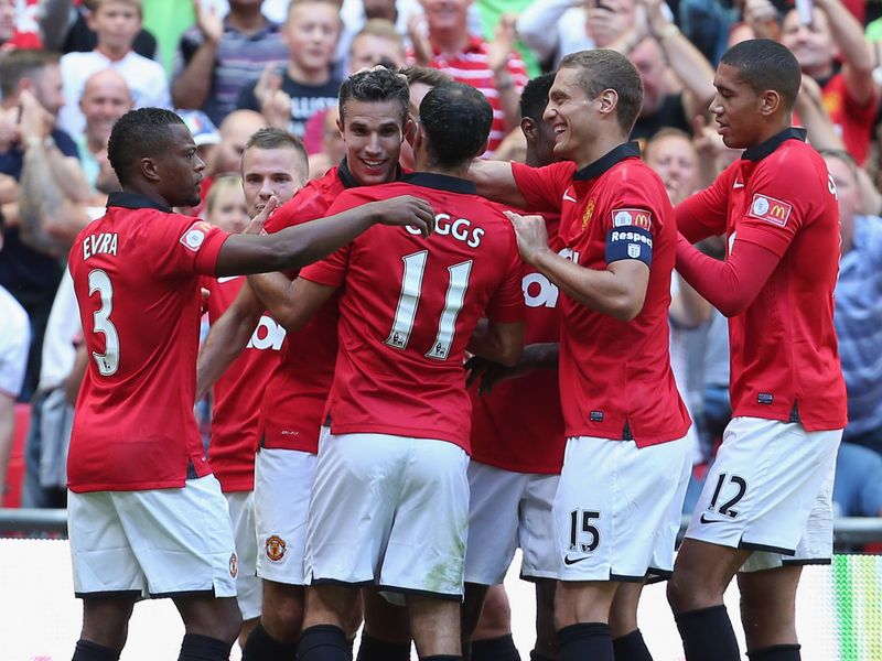 robin-van-persie-community-shield-manchester-united-wigan-athletic_2985703.jpg