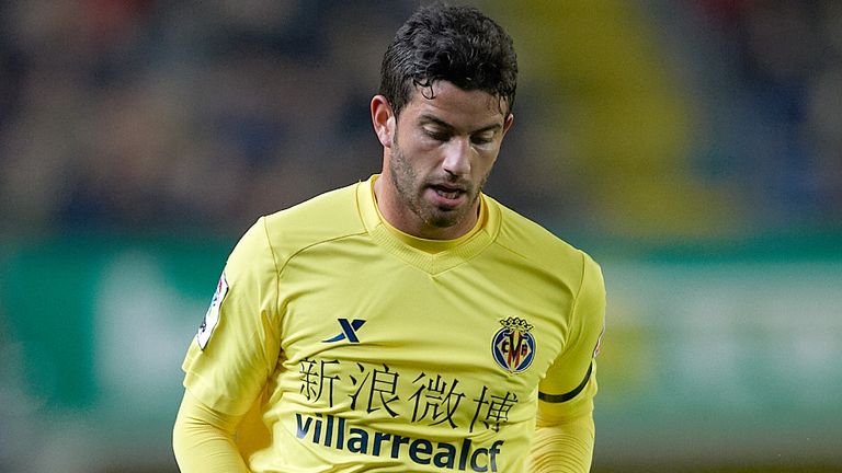 Mateo Musacchio: Linked with a move elsewhere but Villarreal will fight to keep him