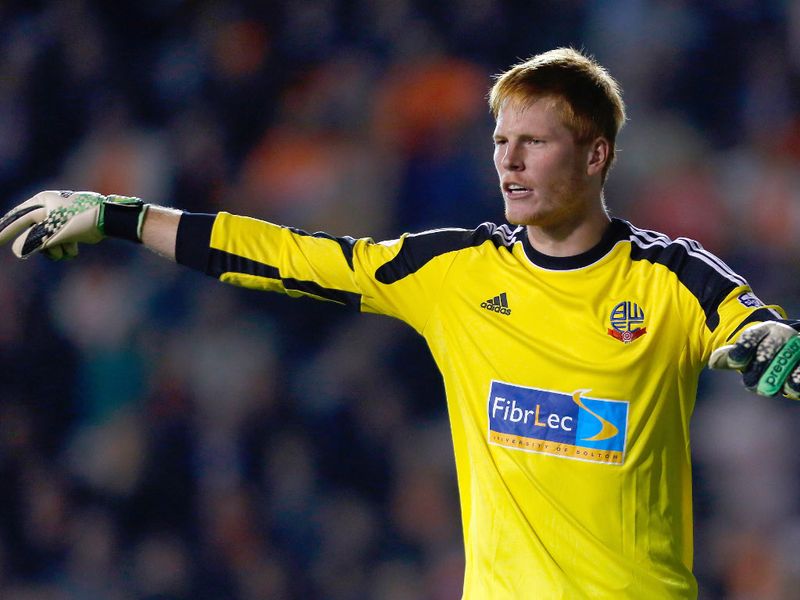 Adam Bogdan