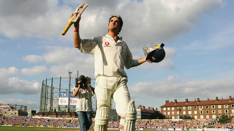 Kevin Pietersen's 158 helped England draw the Oval Test and regain the Ashes