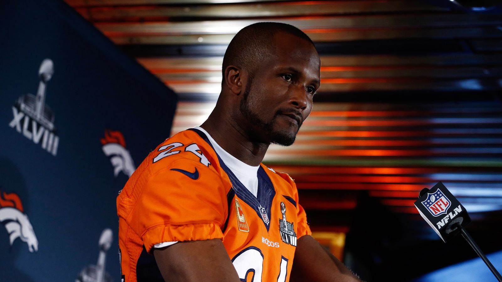 Oakland, California, USA. 6th Dec, 2012. Denver Broncos cornerback Champ  Bailey (24) celebrates interception on Thursday at O.co Coliseum in  Oakland, CA. The Broncos defeated the Raiders 26-13. Credit: Al Golub/ZUMA  Wire/Alamy