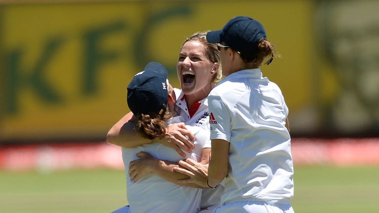 England celebrate their Test victory in Perth