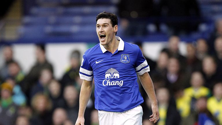 Gareth Barry: Joins Everton on three-year deal
