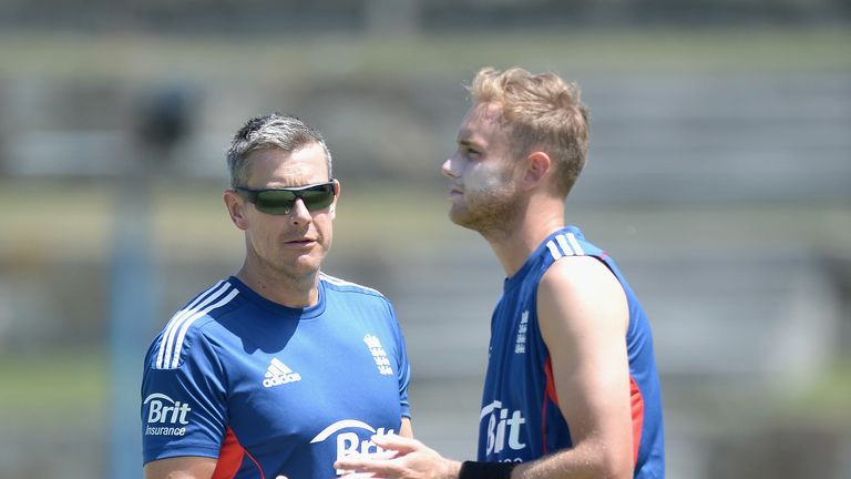 England coach Ashley Giles needs Stuart Broad&#39;s seniority at the World T20