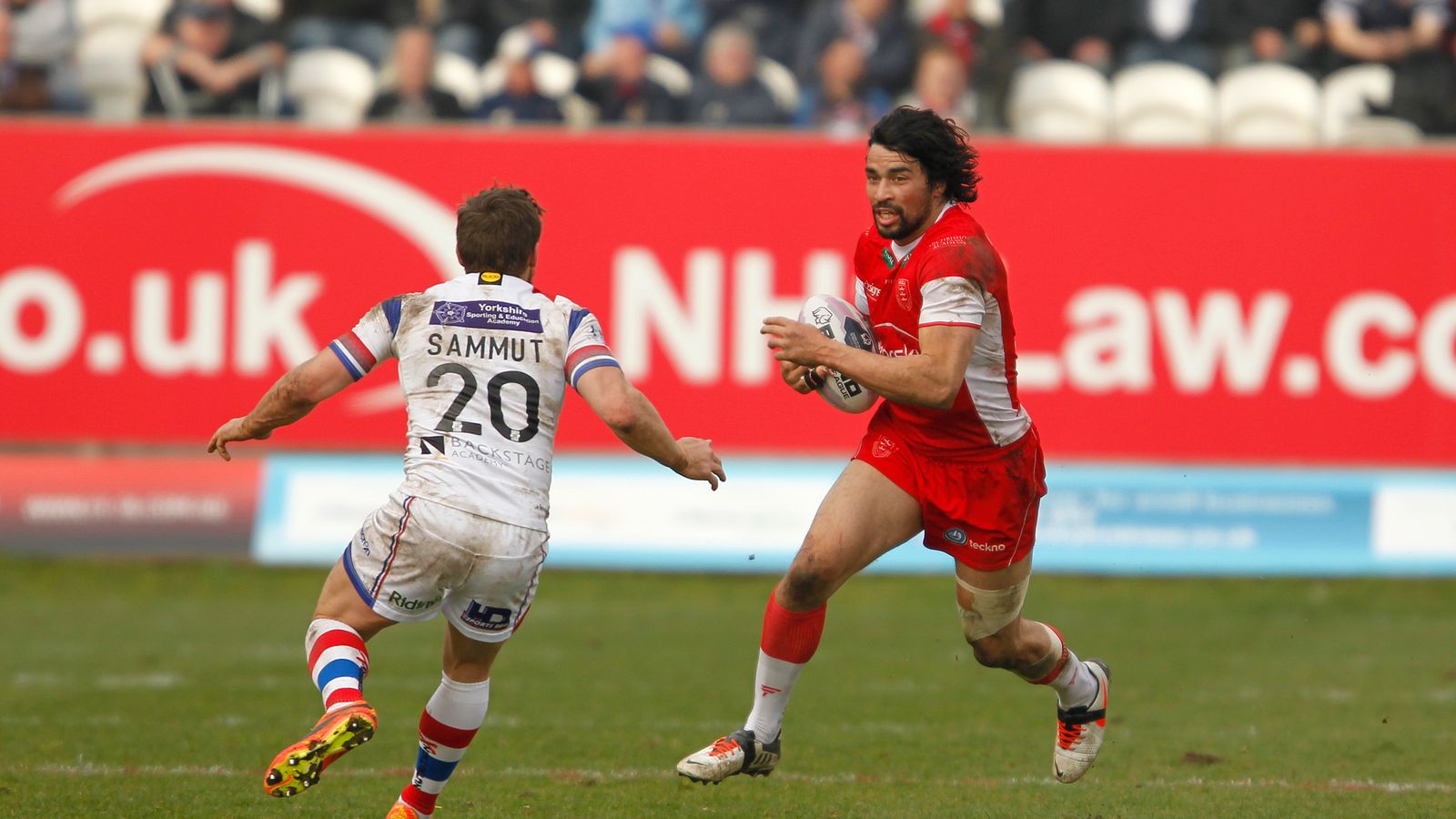 Super League: St Helens winger Ade Gardner extends his loan with Hull