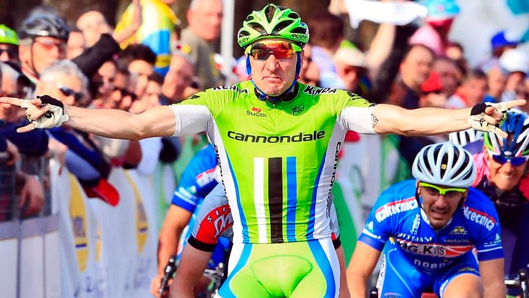 Team Sky Announce Signing Of Italian Sprinter Elia Viviani Ahead Of 15 Season Cycling News Sky Sports