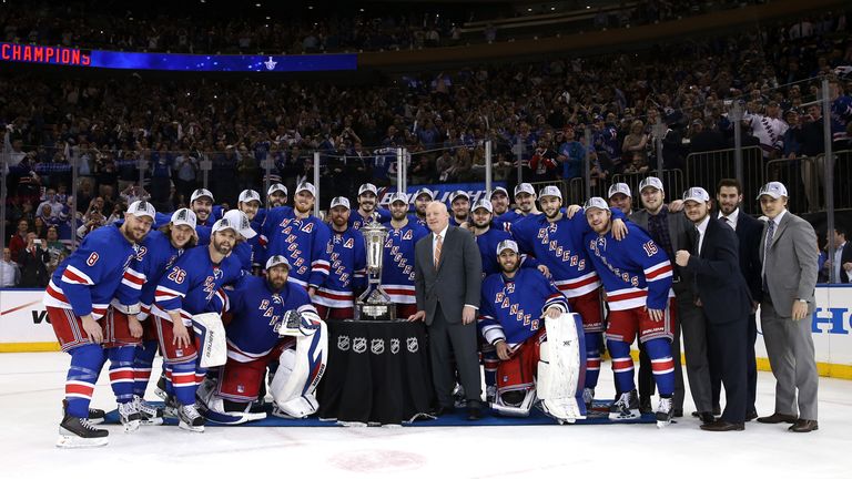The New York Rangers pose with Eastern Conference after defeating the Montreal Canadiens 