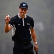 Martin Kaymer salutes the gallery on the tenth green during the second round at Pinehurst