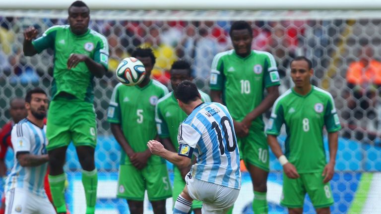 Messi's free-kick makes it 2-1