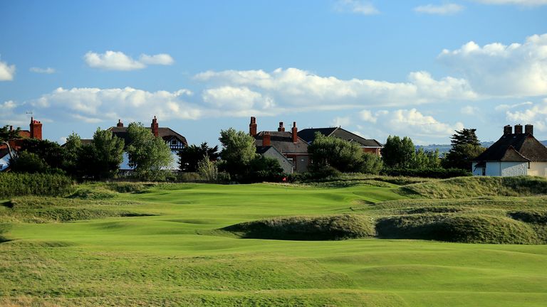 10th hole: Par 5, 532 yards