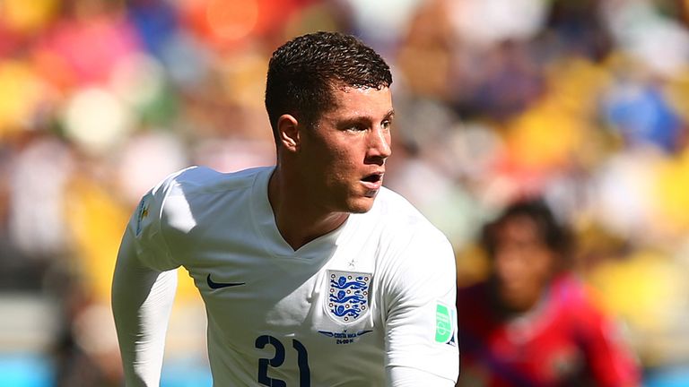Ross Barkley: England midfielder has the 'pace and power' to emulate Paul Gascoigne, says Roy Hodgson