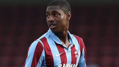 Image of Hakeeb Adelakun: New deal to stay at Scunthorpe