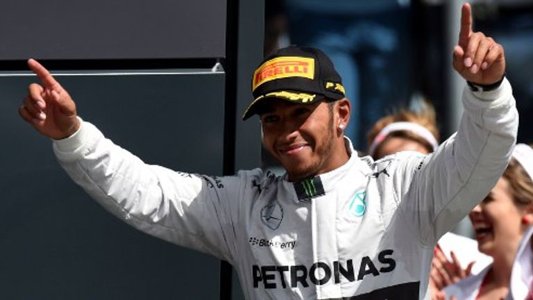 Lewis Hamilton Reinstalled As Sky Bet S Favourite For The 14 Drivers Title F1 News