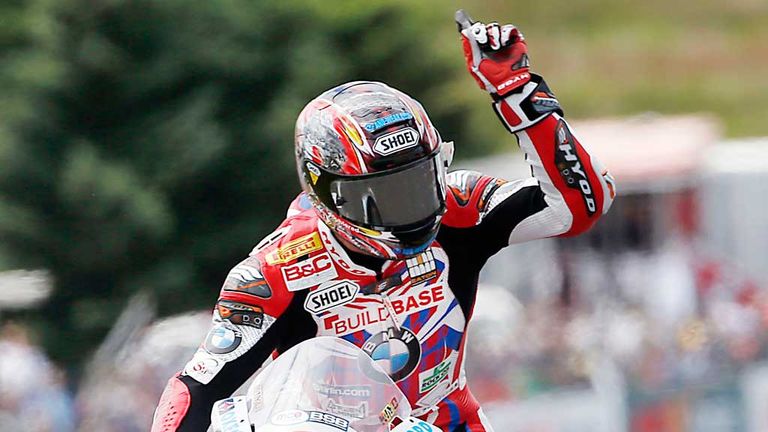 Ryuichi Kiyonari celebrates victory