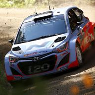 Belgian driver Thierry Neuville raced to victory, helped by crashes to the leaders on Sunday