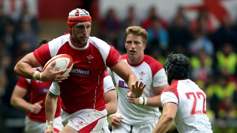 Luke Charteris: Gets the nod in the second row for Racing Metro