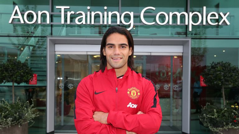 https://e2.365dm.com/14/09/768x432/radamel-falcao-manchester-united-gallery_3198821.jpg?20140902071026