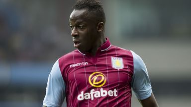 Image of Aly Cissokho has arrived in Greece to finalise a loan move to Olympiakos