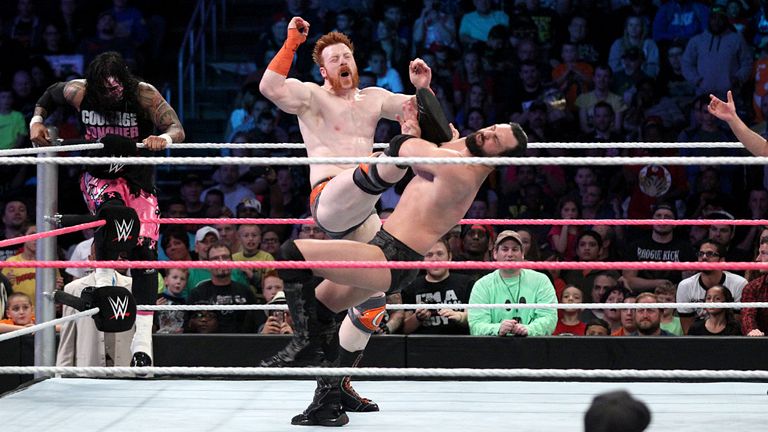 Sheamus clatters Damien Mizdow on Smackdown
