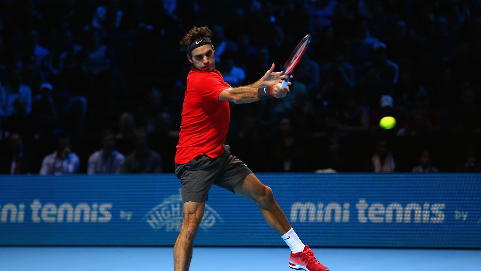 ATP World Tour Finals Roger Federer wins thrilling semifinal against