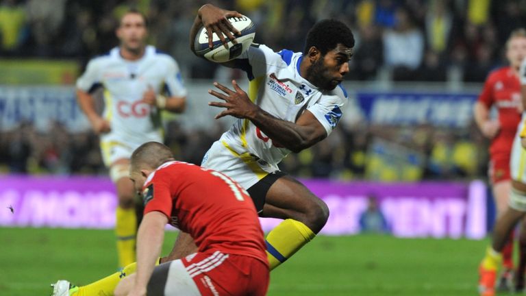 Noa Nakaitaci scored a superb solo try for Clermont