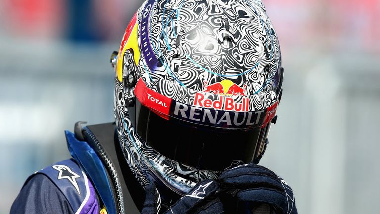 Red 'camouflage' livery by Sebastian Vettel's Italian helmet | F1 News