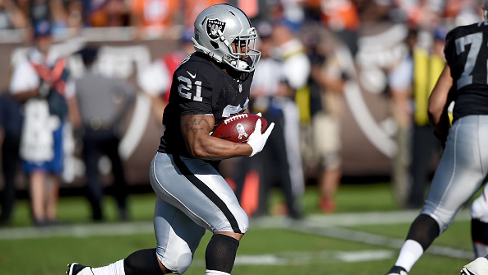 Jacksonville Jaguars running back Maurice Jones-Drew carries against the  Oakland Raiders during the first quarter of an NFL football game on Sunday,  October 21, 2012 at the O.co Coliseum in Oakland, California.